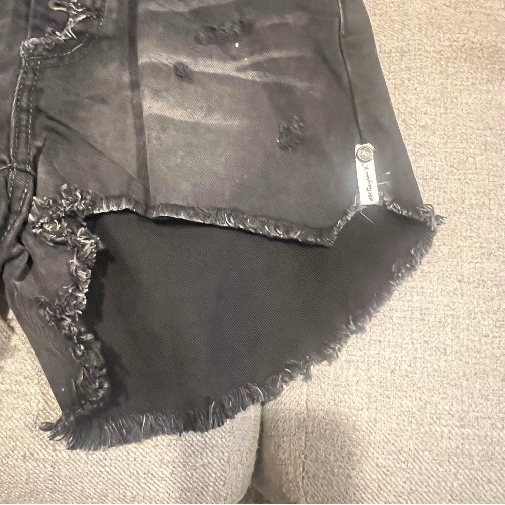 NWT One Teaspoon high waisted hawks black distressed shorts size 26 women's - Picture 9 of 10